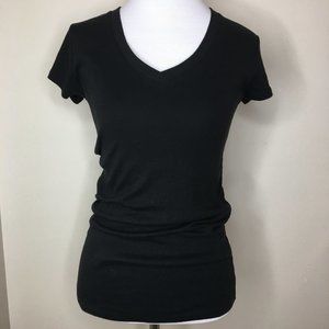 💵Liz Lange Maternity V-Neck Shirt
